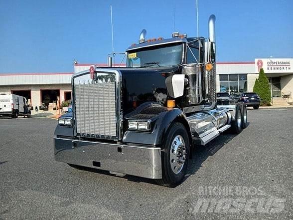 Kenworth W900L Τράκτορες