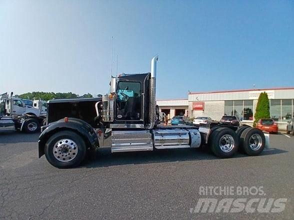 Kenworth W900L Τράκτορες