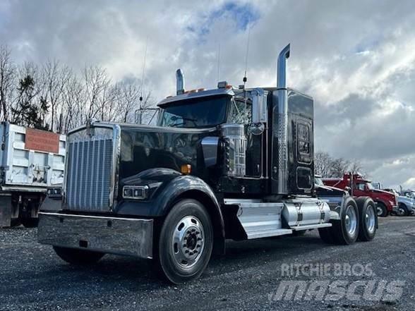 Kenworth W900L Τράκτορες