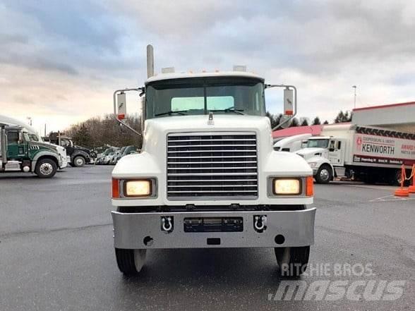 Mack PINNACLE CHU613 Τράκτορες