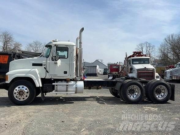 Mack PINNACLE CHU613 Τράκτορες