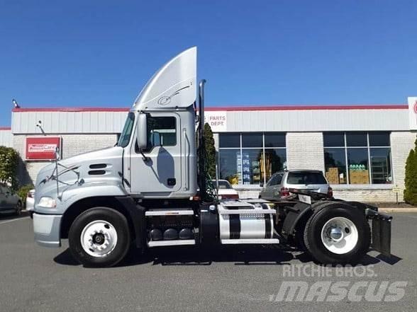 Mack PINNACLE CXU612 Τράκτορες