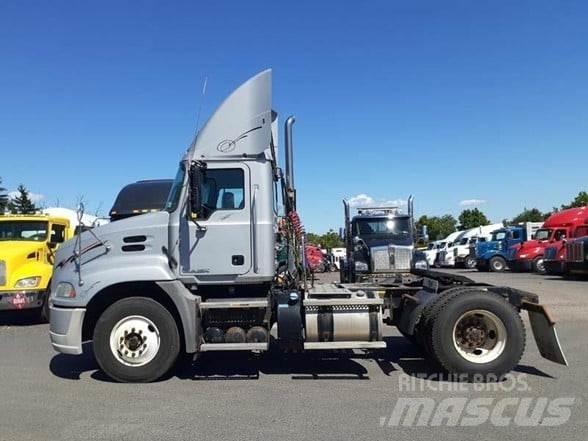 Mack PINNACLE CXU612 Τράκτορες