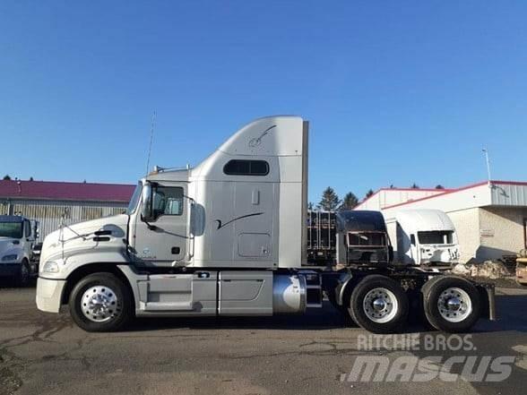 Mack PINNACLE CXU613 Τράκτορες