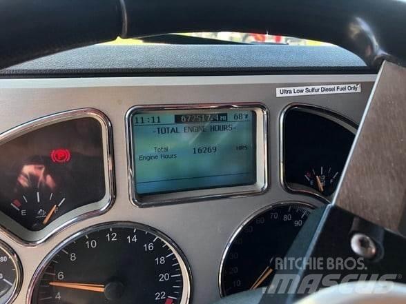 Mack PINNACLE CXU613 Τράκτορες