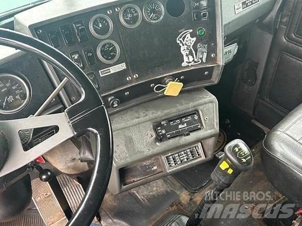 Mack RD688SX Φορτηγά Ανατροπή
