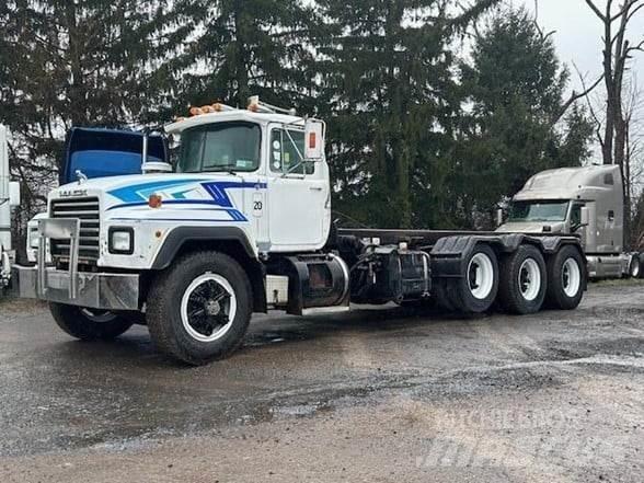 Mack RD690 Απορριμματοφόρα