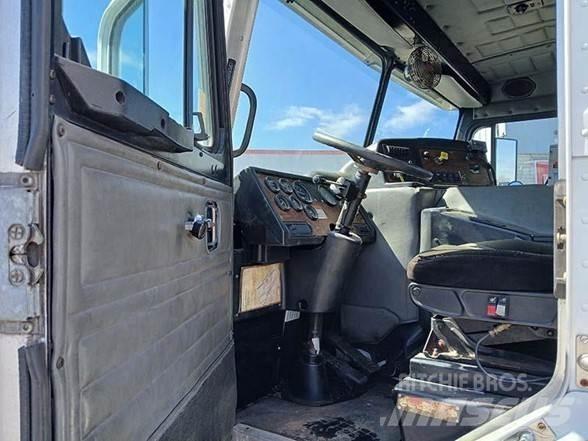 Peterbilt 320 Απορριμματοφόρα