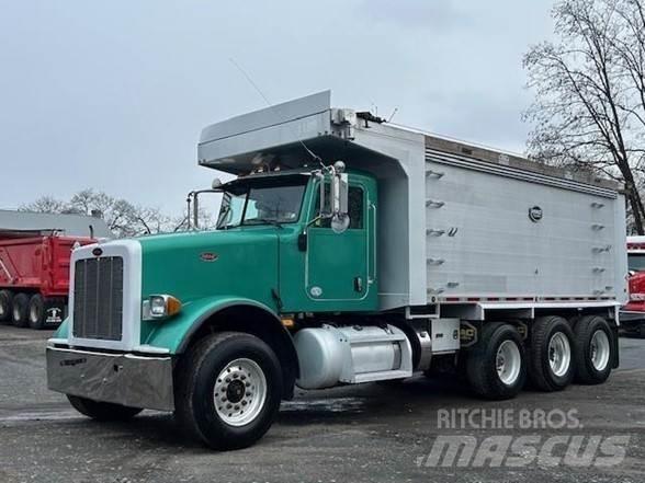 Peterbilt 367 Φορτηγά Ανατροπή