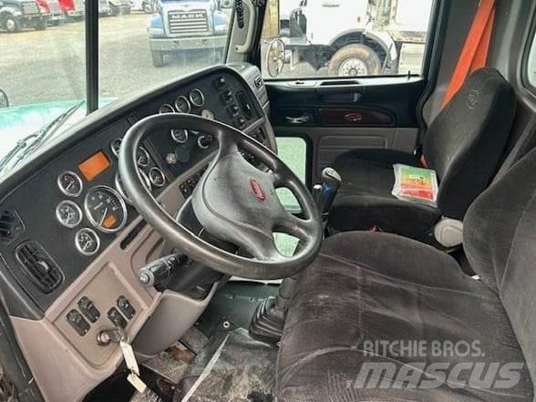 Peterbilt 367 Φορτηγά Ανατροπή