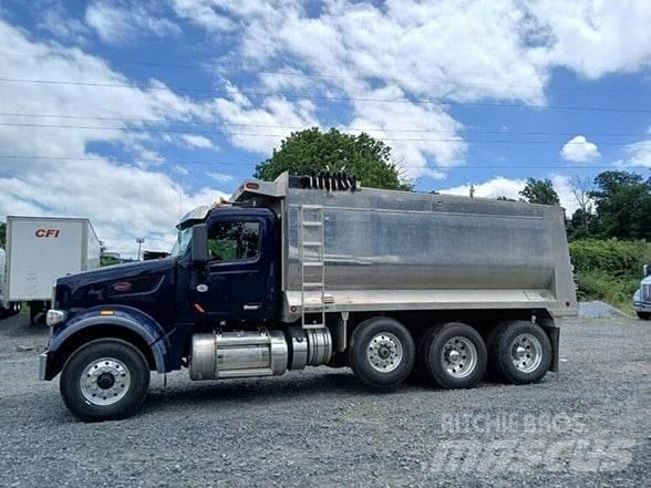 Peterbilt 567 Φορτηγά Ανατροπή