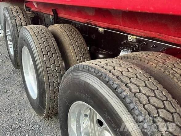 Peterbilt 567 Φορτηγά Ανατροπή