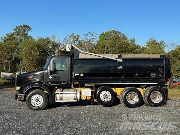 Peterbilt 567 Φορτηγά Ανατροπή