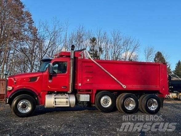 Peterbilt 567 Φορτηγά Ανατροπή