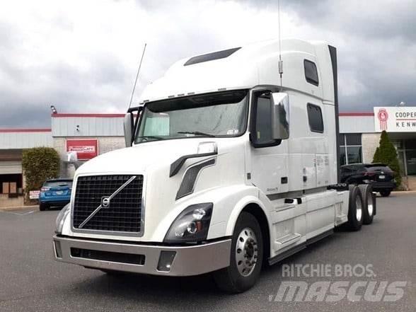 Volvo VNL64T780 Τράκτορες