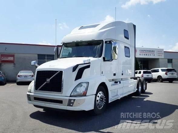Volvo VNL64T780 Τράκτορες