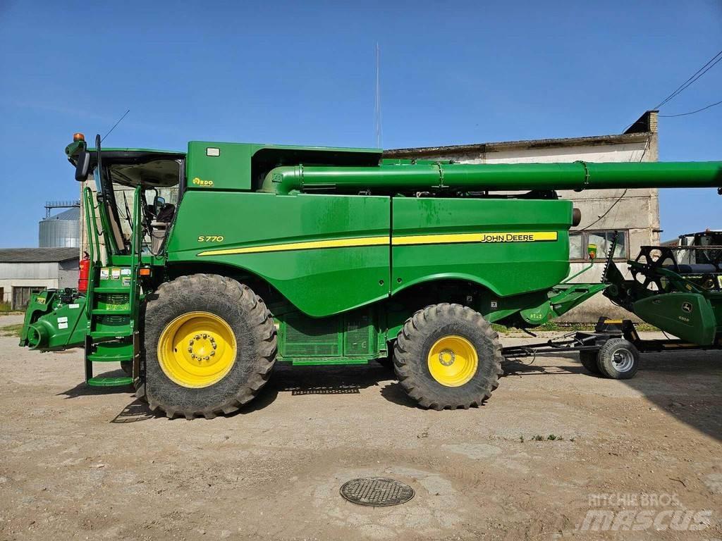 John Deere S770 Θεριζοαλωνιστικές μηχανές