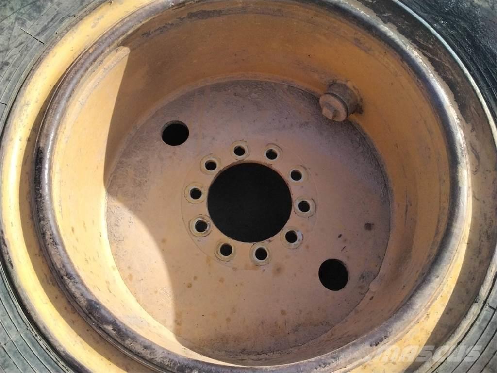 Rottne 2004 14-25 Ελαστικά και ζάντες