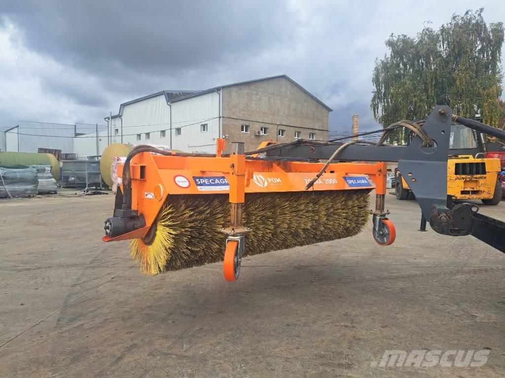 Pom Augustow T801/1 Σκούπες