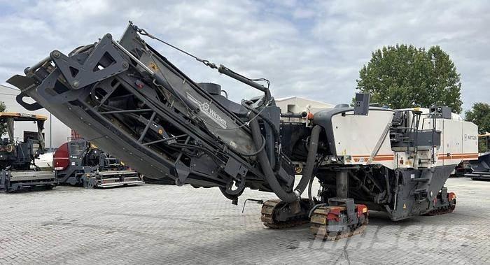 Wirtgen W 220 Επεξεργασίας επίστρωσης ασφάλτου