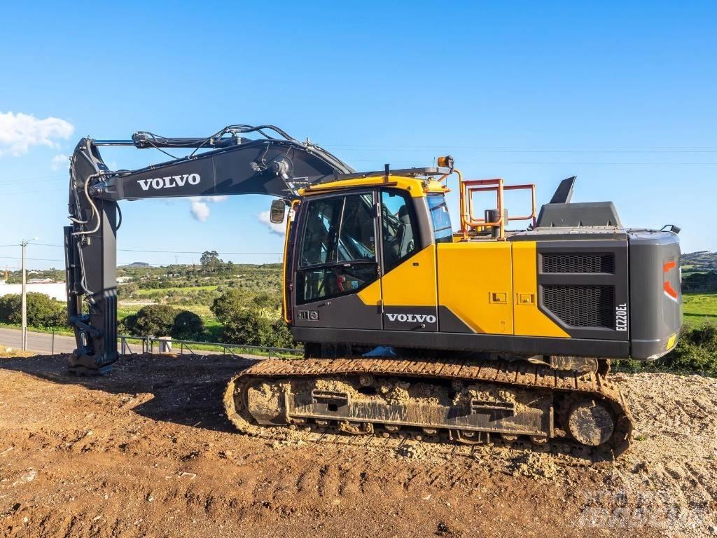 Volvo EC 220 E Εκσκαφείς με ερπύστριες