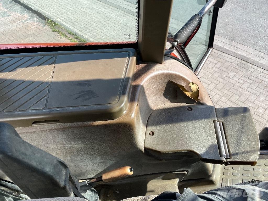 New Holland M 160 Τρακτέρ
