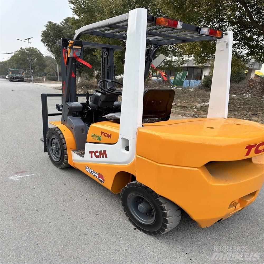 TCM FD30ZT Πετρελαιοκίνητα Κλαρκ