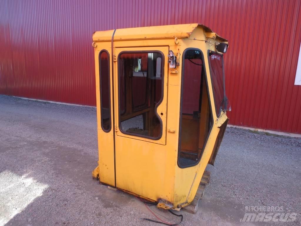 Fiat-Allis 345B Καμπίνες και εσωτερικό