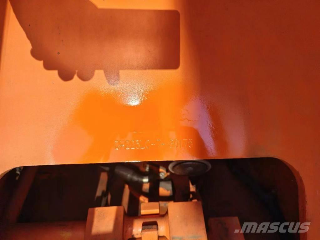 Doosan DH225LC-7 Εκσκαφείς με ερπύστριες