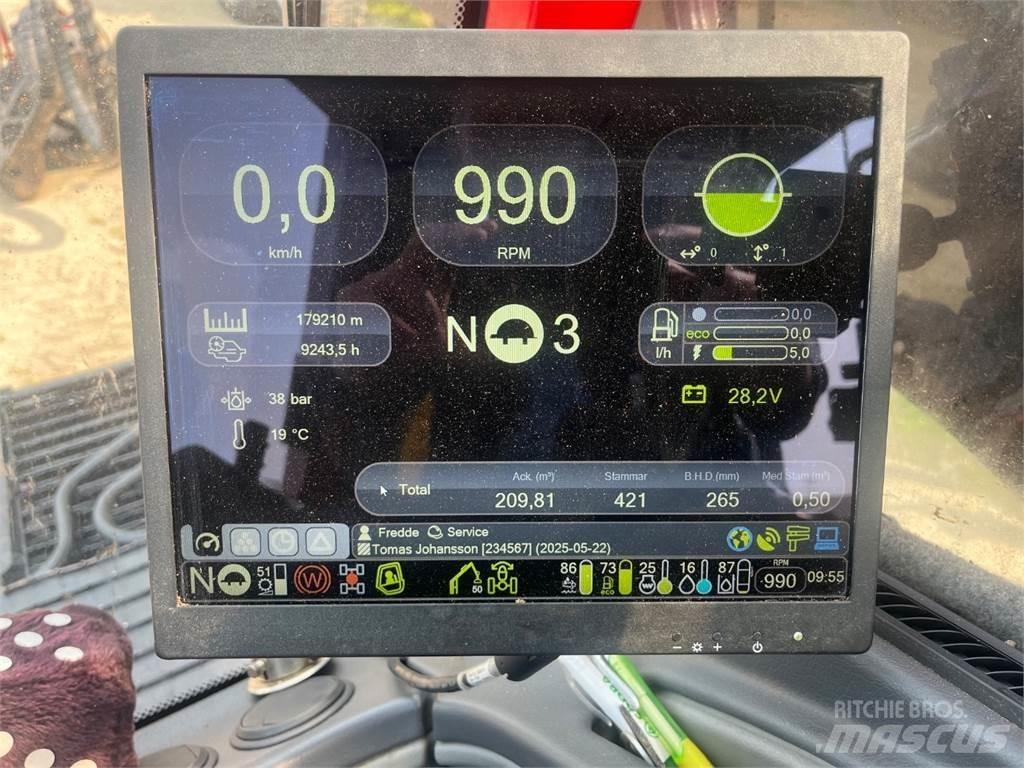 Komatsu 951 Θεριζοαλωνιστικές μηχανές