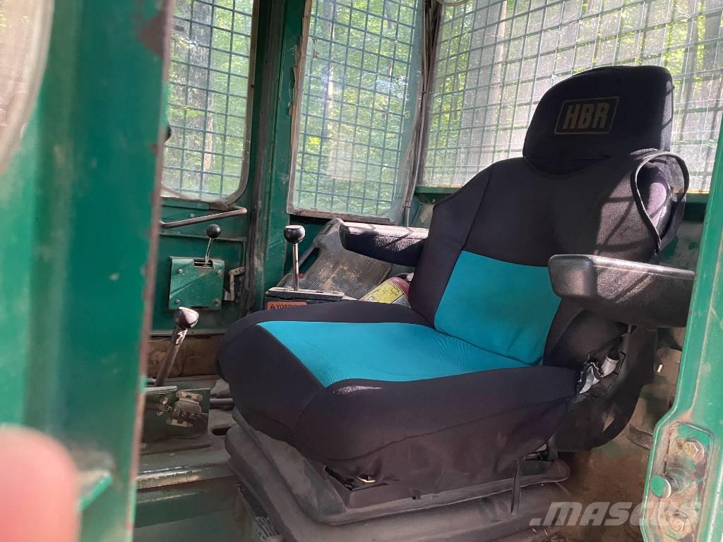 Timberjack 240C Μετατοπιστές