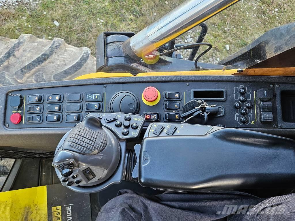 Ponsse Scorpion King Θεριζοαλωνιστικές μηχανές