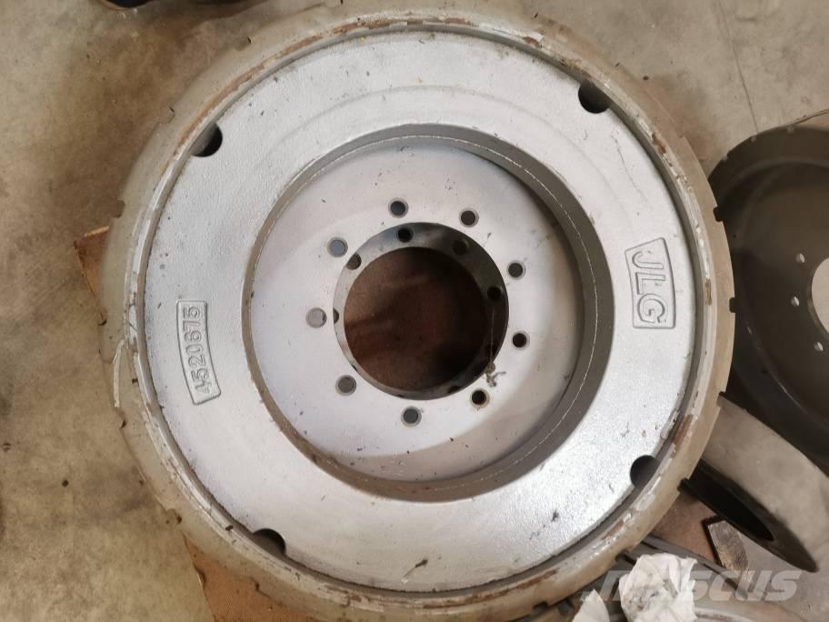 JLG E 300 AJP Ελαστικά και ζάντες