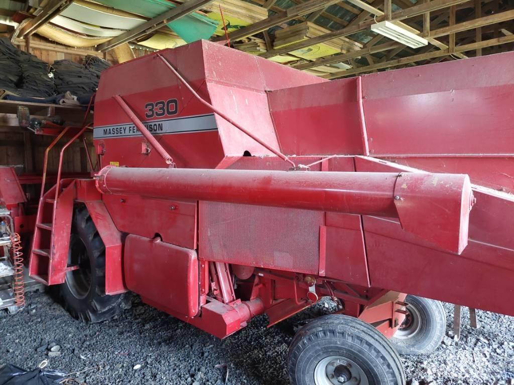 Massey Ferguson 330 Θεριζοαλωνιστικές μηχανές