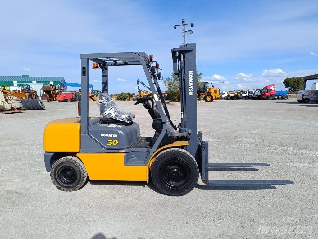 Komatsu FD30T-14 Περονοφόρα ανυψωτικά κλαρκ - άλλα