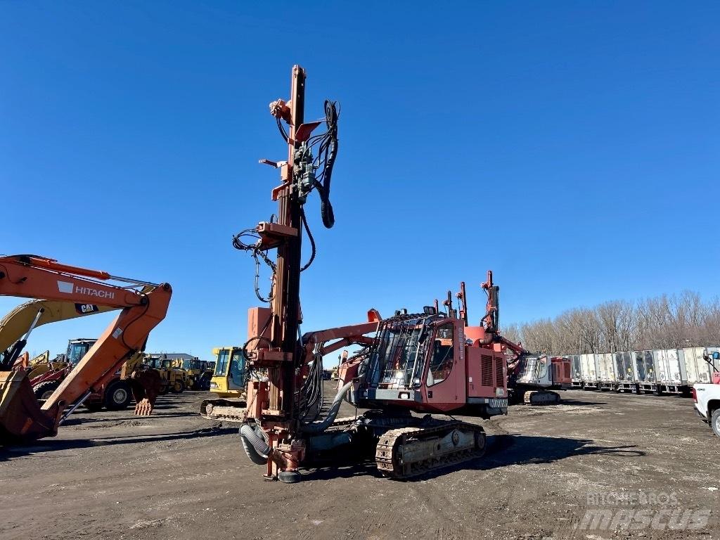 Sandvik DX 800 Εξοπλισμός επιφανειακών γεωτρήσεων