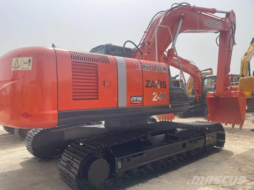 Hitachi ZX 240 Εκσκαφείς με ερπύστριες