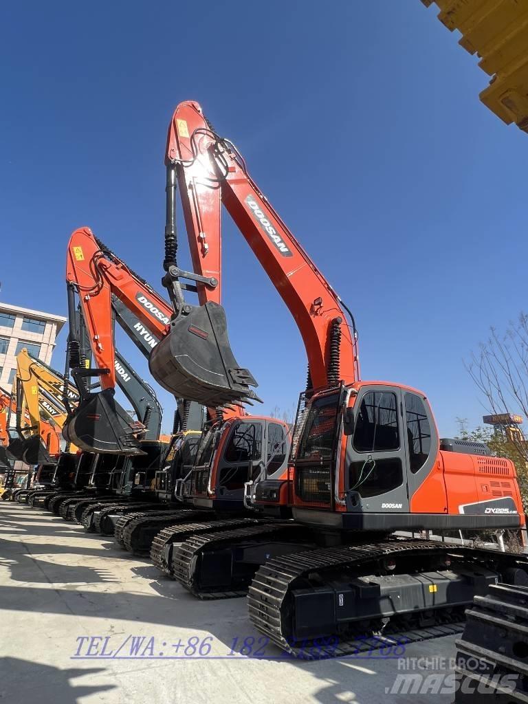 Doosan DX225 Εκσκαφείς με ερπύστριες