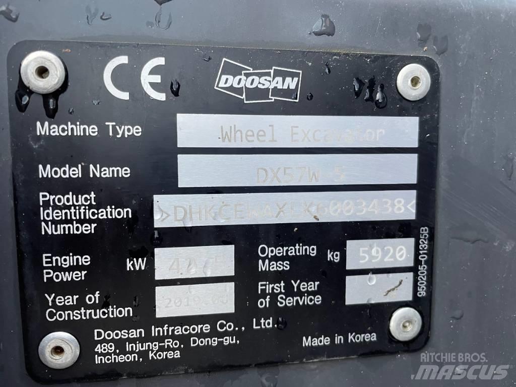 Doosan DX 57 W-5 Εκσκαφείς με τροχούς - λάστιχα