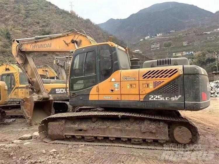 Hyundai R215VS Εκσκαφείς με τροχούς - λάστιχα