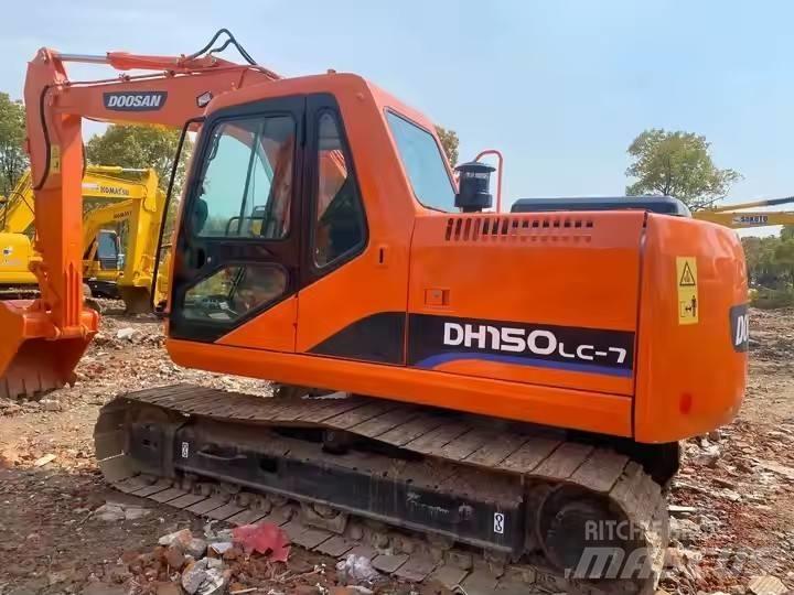 Doosan DH150 Εκσκαφείς με ερπύστριες