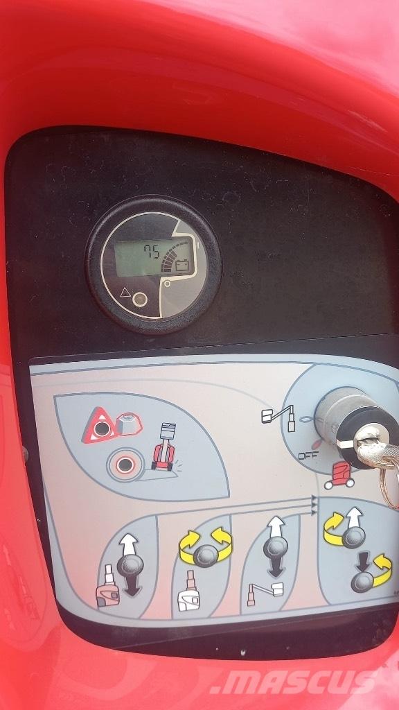 Manitou 100 VJR Ανυψωτήρες με κατακόρυφους πυλώνες
