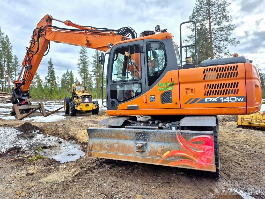 Doosan DX 140 W-3 Εκσκαφείς με τροχούς - λάστιχα