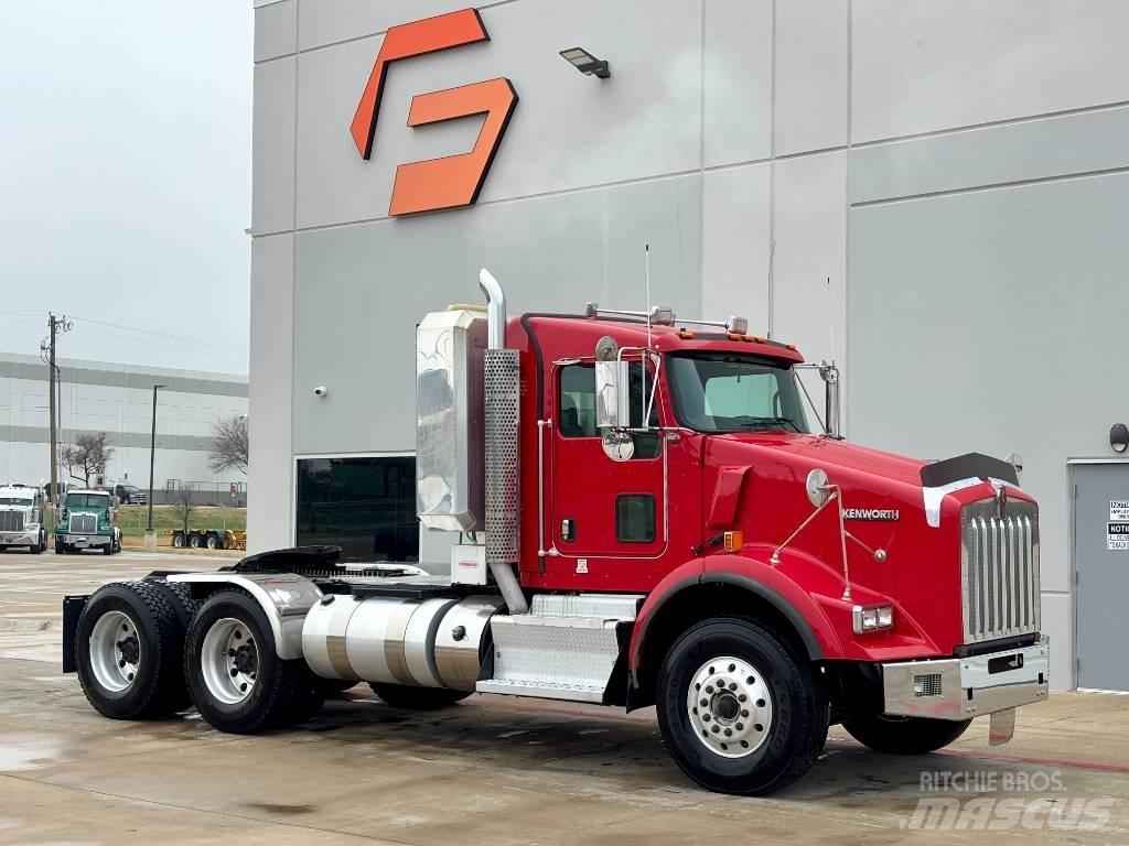 Kenworth T 800 Τράκτορες