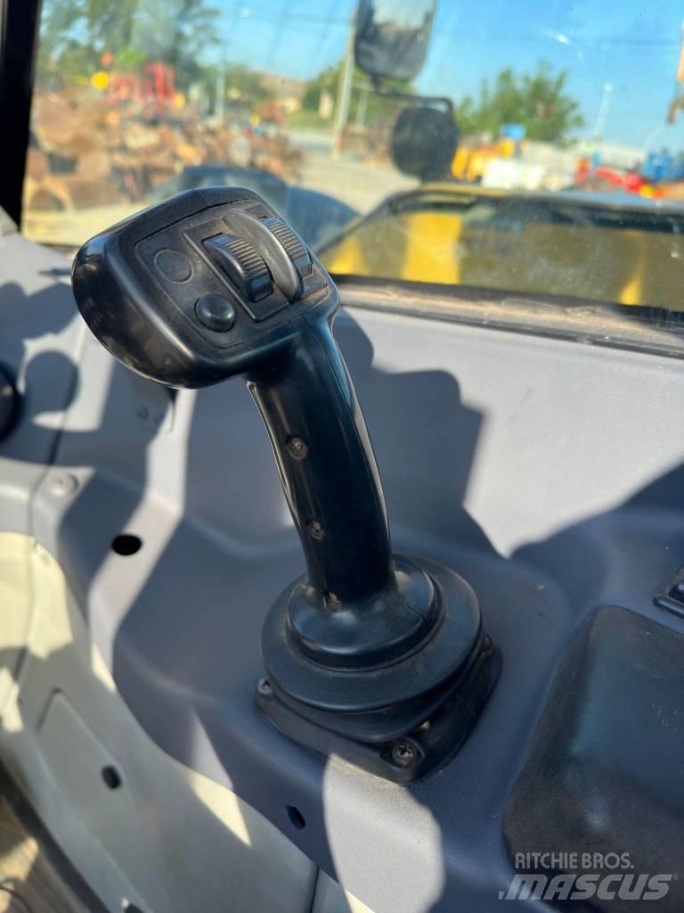 CAT TH407AG Συστήματα τηλεχειρισμού για τη γεωργία