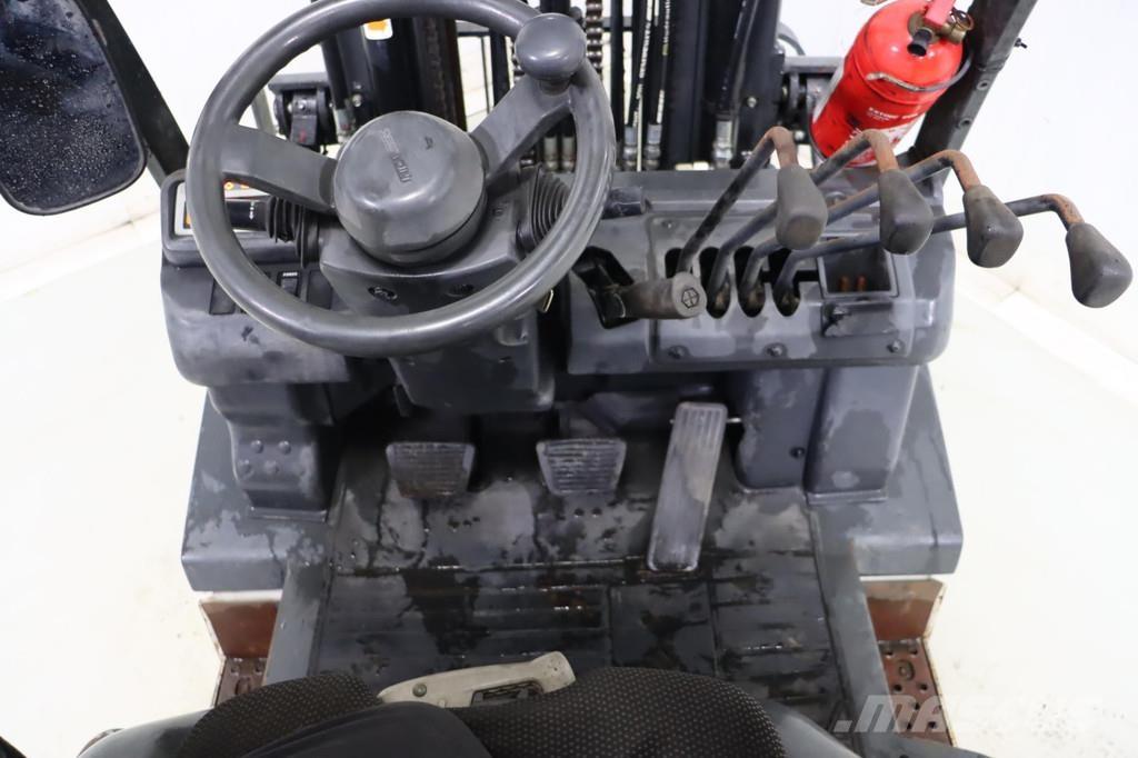 Nissan U1D2A20LQ Περονοφόρα ανυψωτικά κλαρκ με φυσικό αέριο LPG