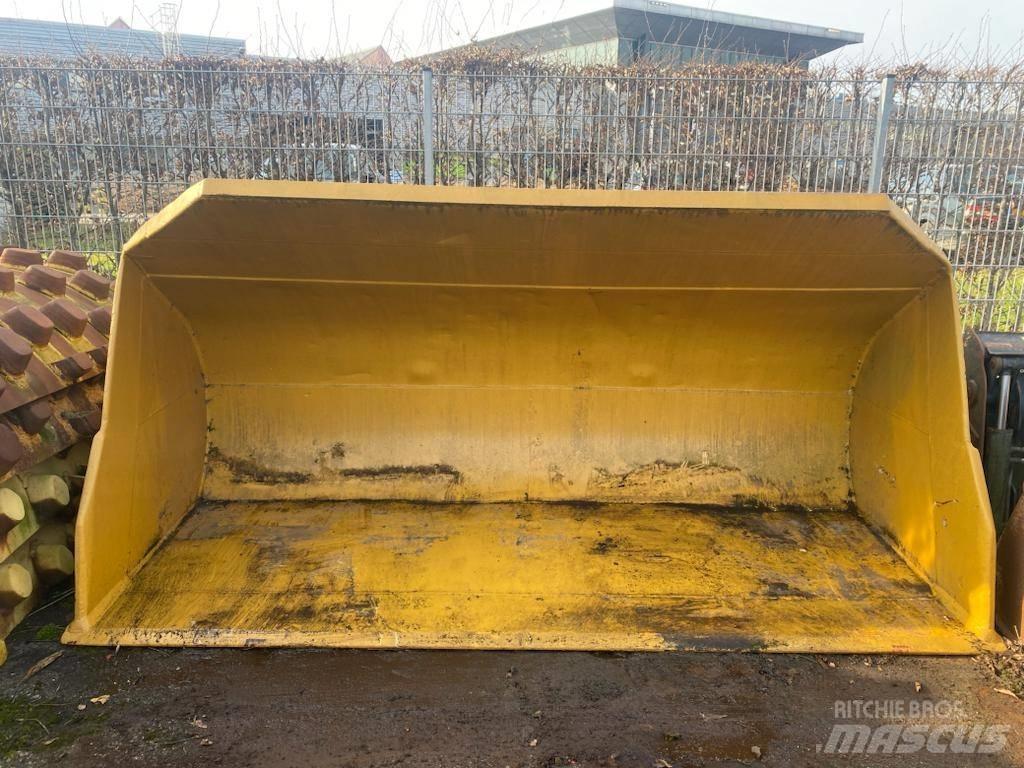 CAT 972 Κουβάδες
