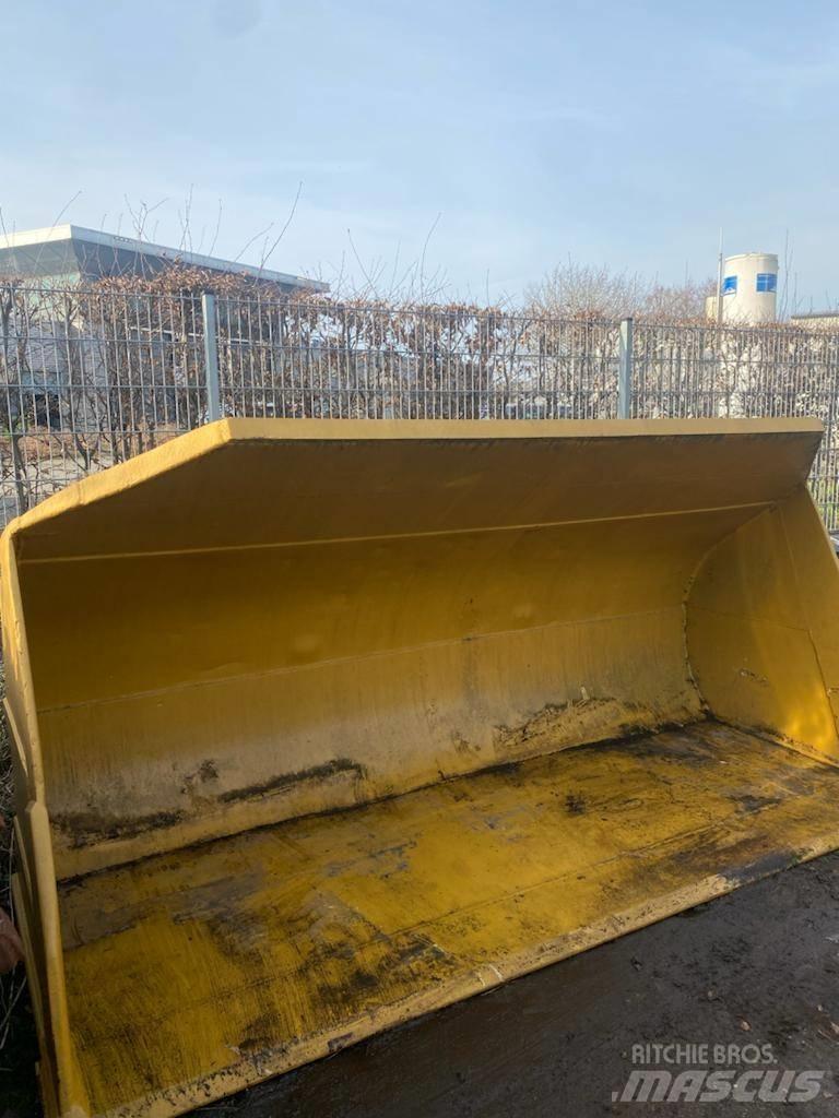 CAT 972 Κουβάδες