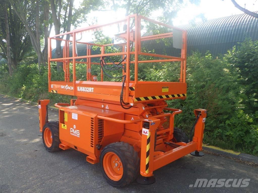 SkyJack SJ6832RT Ανυψωτήρες ψαλιδωτής άρθρωσης