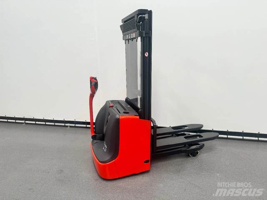 Linde L 12 l Παλετοφόρα πεζού χειριστή με ιστό